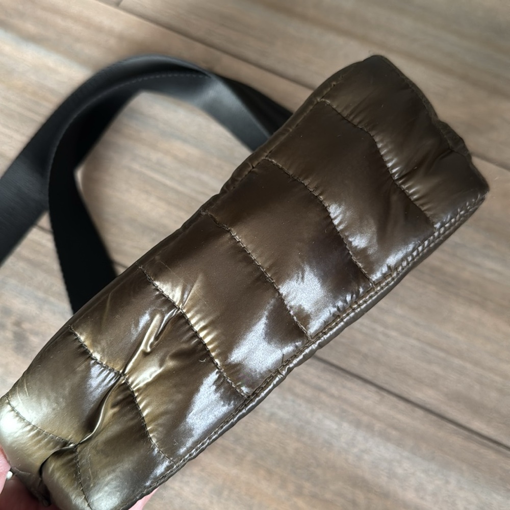 Think Royln Dark Olive Crossbody bag - Picture 4 of 14